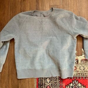 Reversible Sherpa crewneck